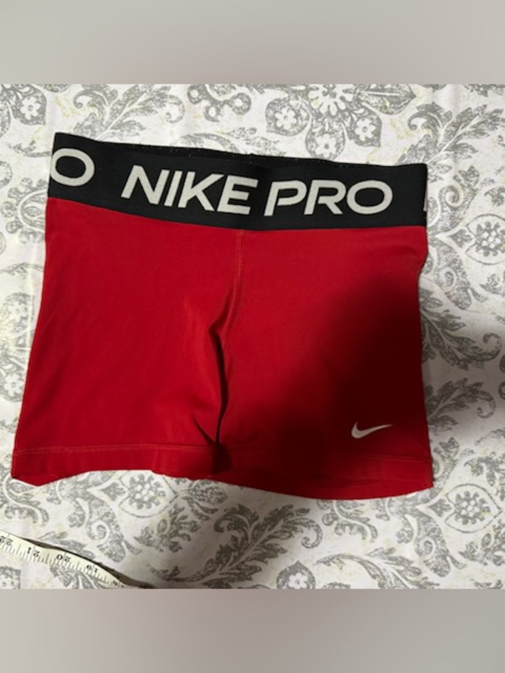 Nike Pro Dri-FIT Red Spandex Shorts Women’s Size Small 3”